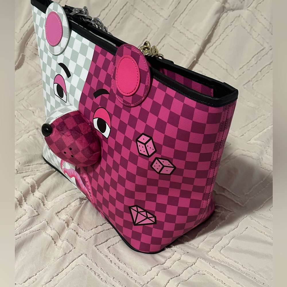 NWT - Stylish Pink and White Checkered Purse - Picture 4 of 9